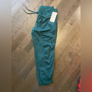 Lululemon dance studio jogger